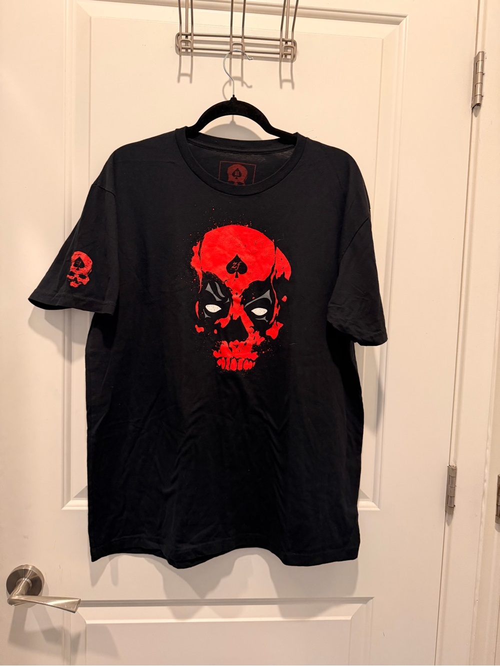 Zero Foxtrot Skull Graphic T-
Shirt Black Red XL